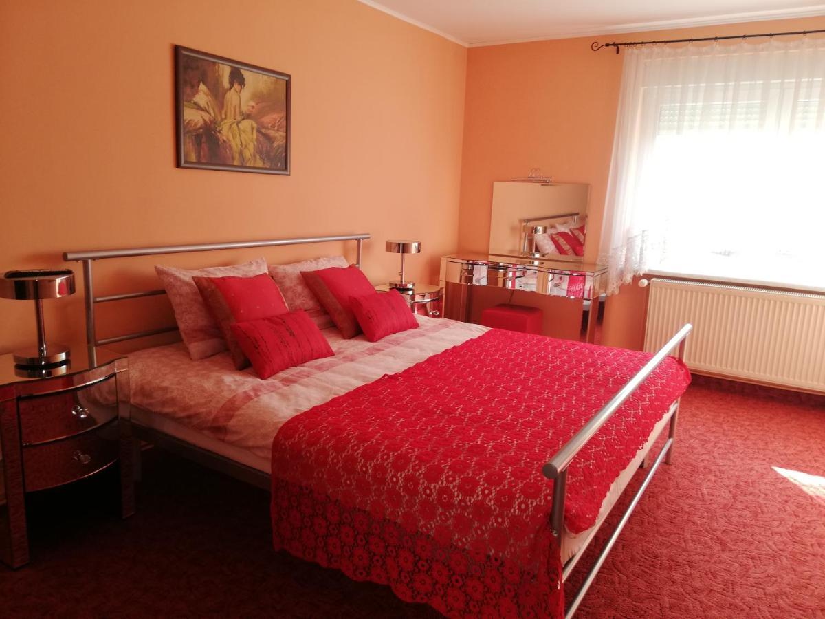 Luxury Brasov Apartment Ngoại thất bức ảnh