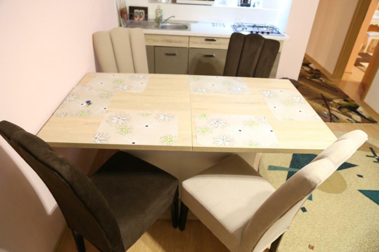 Luxury Brasov Apartment Ngoại thất bức ảnh