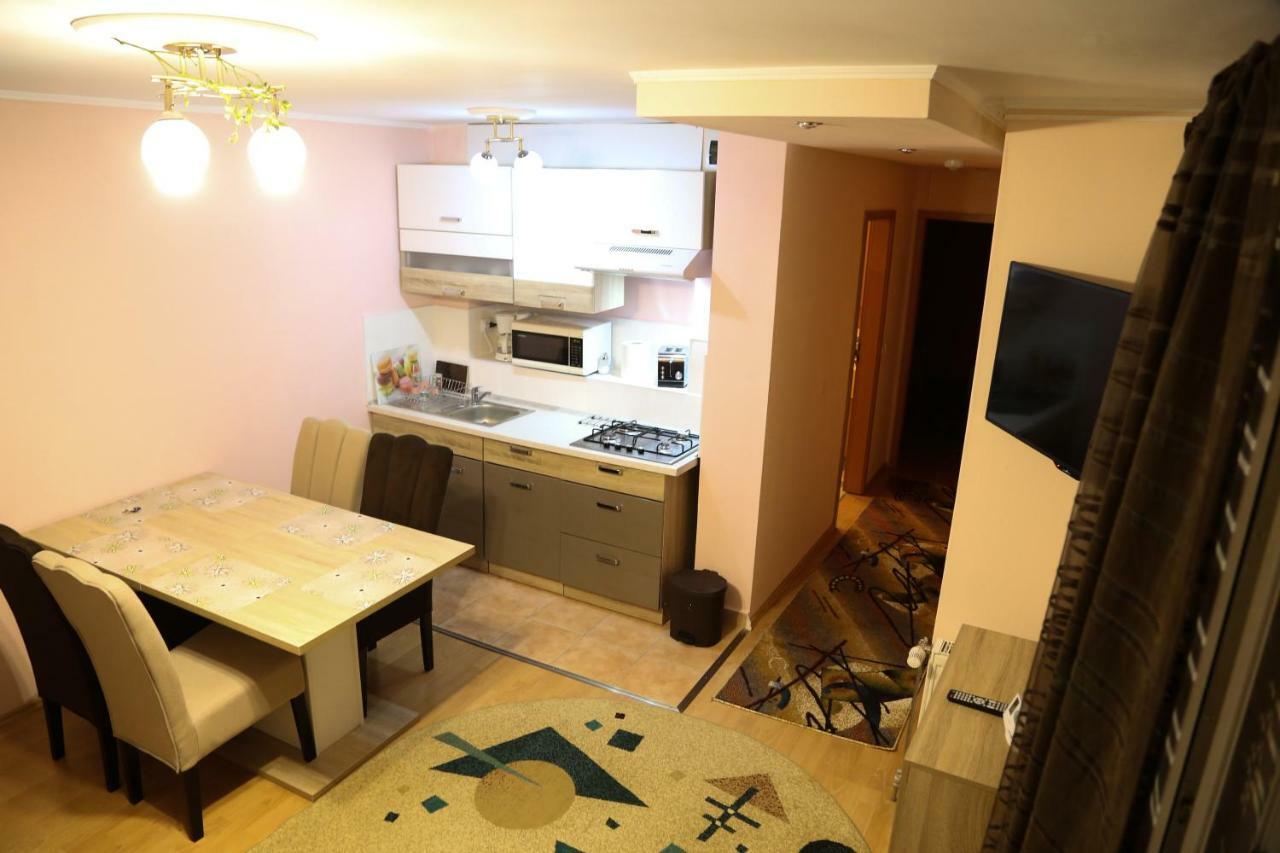 Luxury Brasov Apartment Ngoại thất bức ảnh