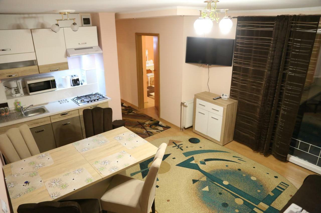 Luxury Brasov Apartment Ngoại thất bức ảnh