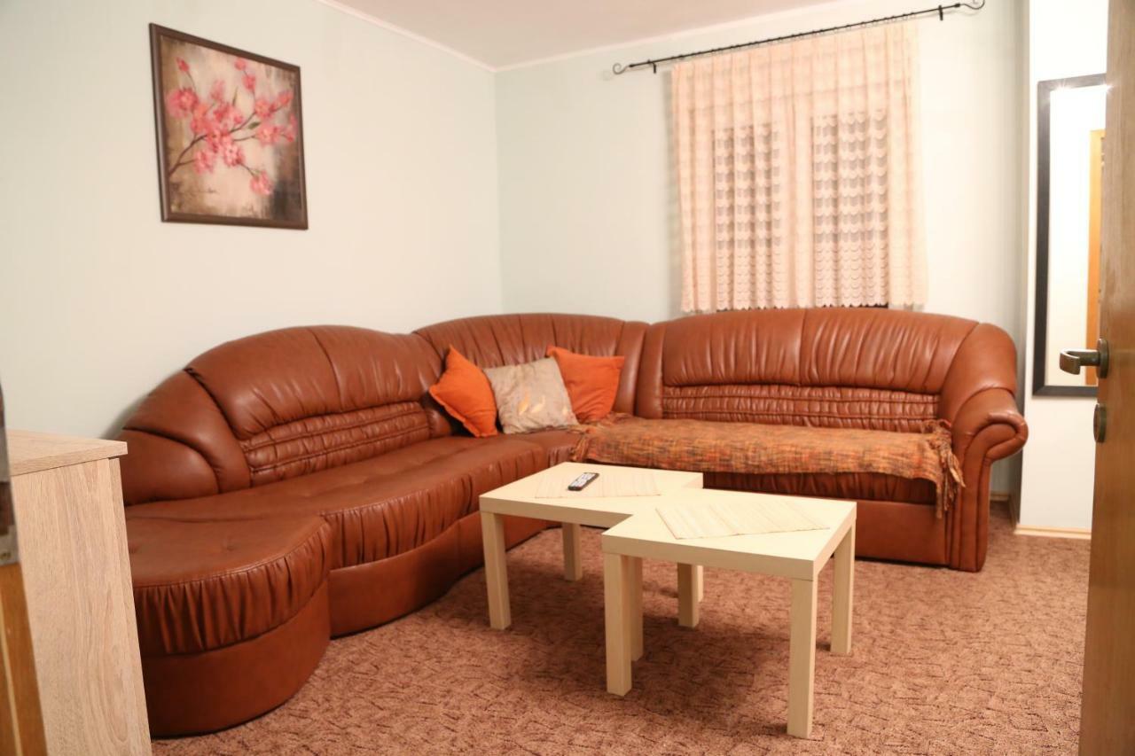 Luxury Brasov Apartment Ngoại thất bức ảnh
