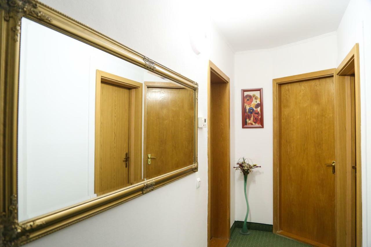 Luxury Brasov Apartment Ngoại thất bức ảnh