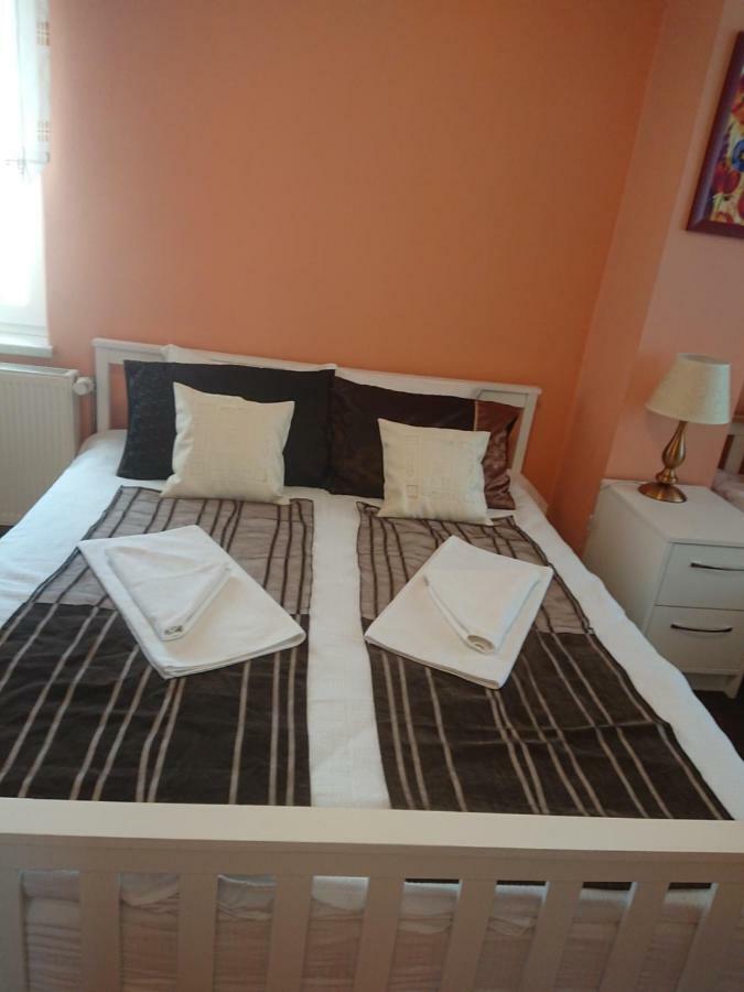 Luxury Brasov Apartment Ngoại thất bức ảnh