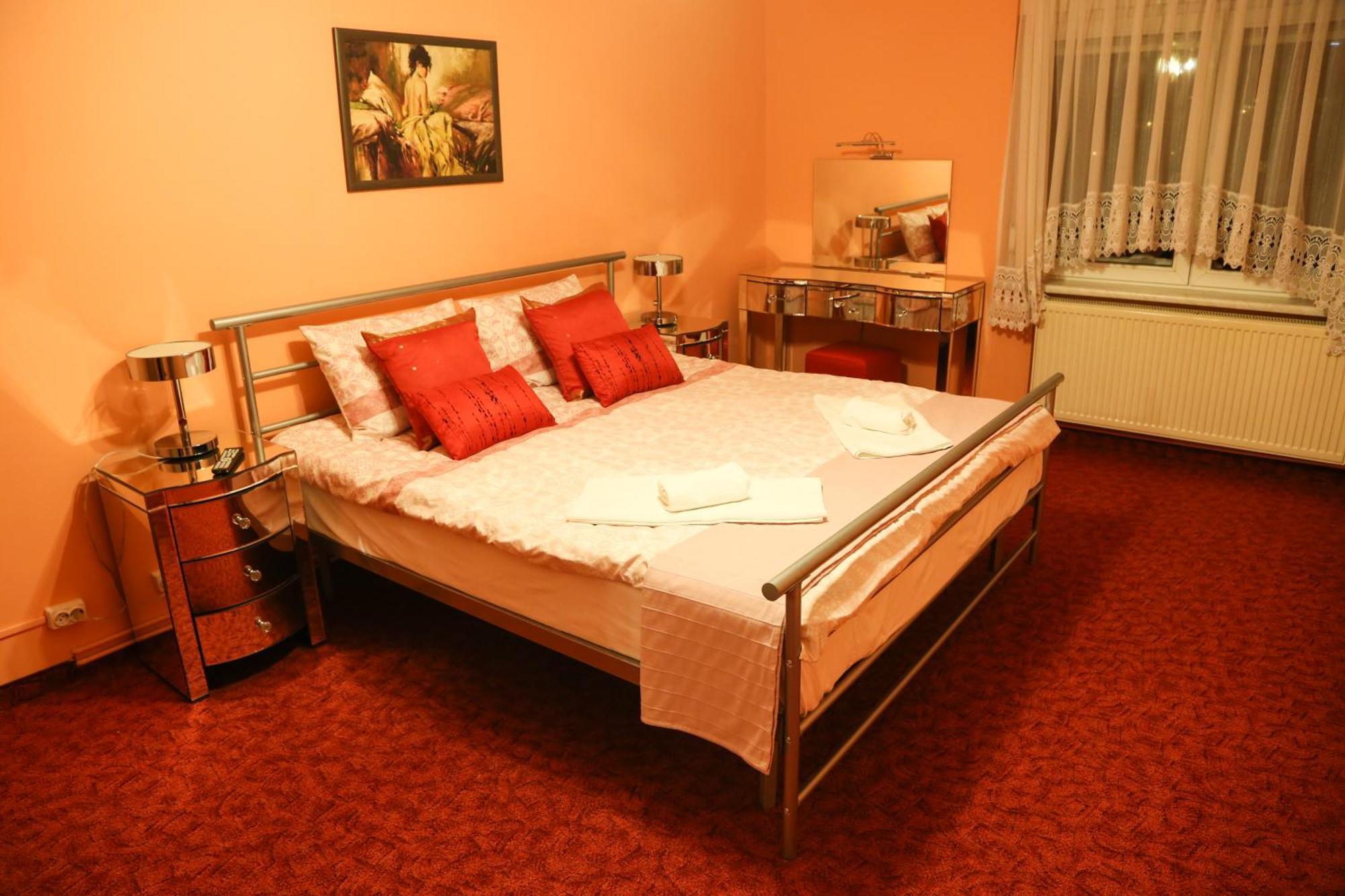 Luxury Brasov Apartment Ngoại thất bức ảnh